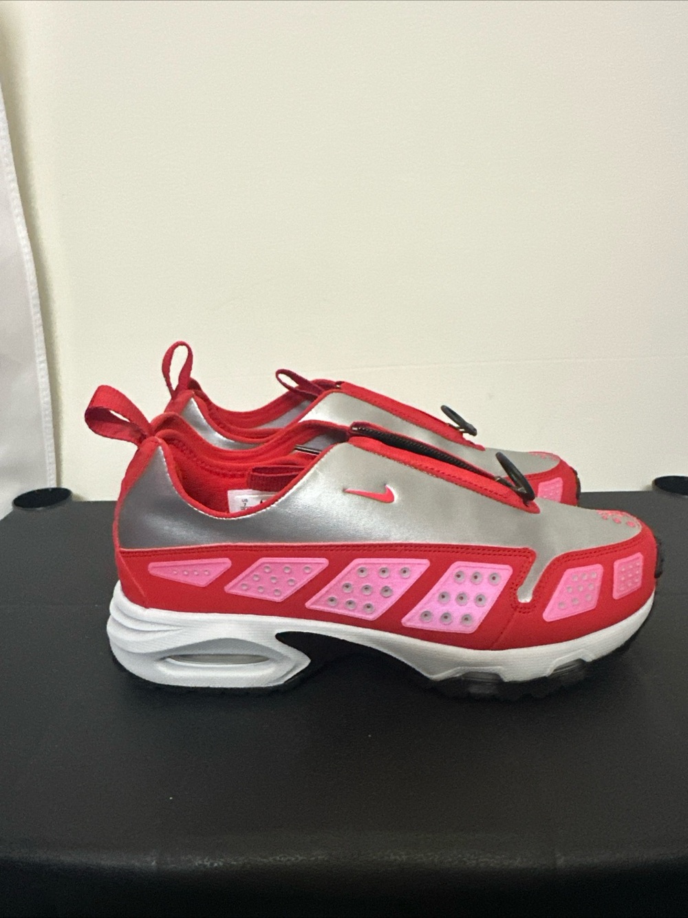 Nike Air Max Sunder Red Pink Silver Athletic Sneakers Womens Size 7